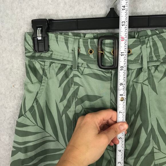 C&C California Shorts Womens Small Belt Palm‎ Resort Coastal Vacation Lyocell - Picture 6 of 10